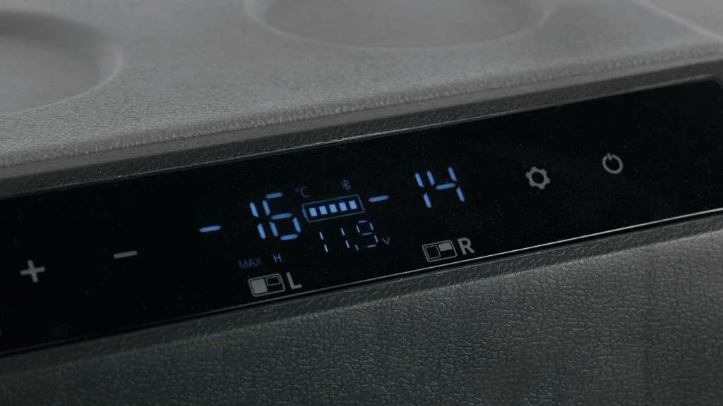 Outwell Arctic Frost 55 Cooler 14 Outwell Arctic Frost 55 Cooler - Image 14