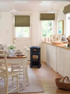 Provence 3kw Portable Gas Heater In Matt Black -Fiama Camping Shop provence3 1